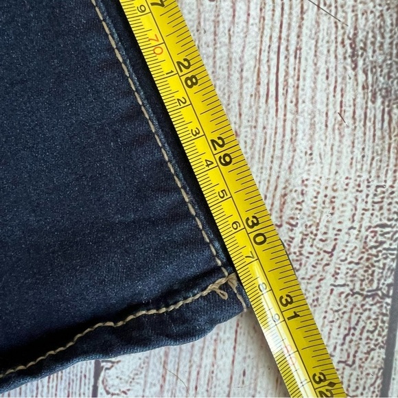 Altar’d State Dark Wash Caitlyn Jeans 28 - Picture 6 of 7